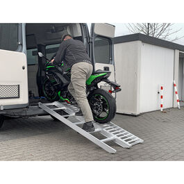 Hi-Q Tools access ramp with loading stairs
