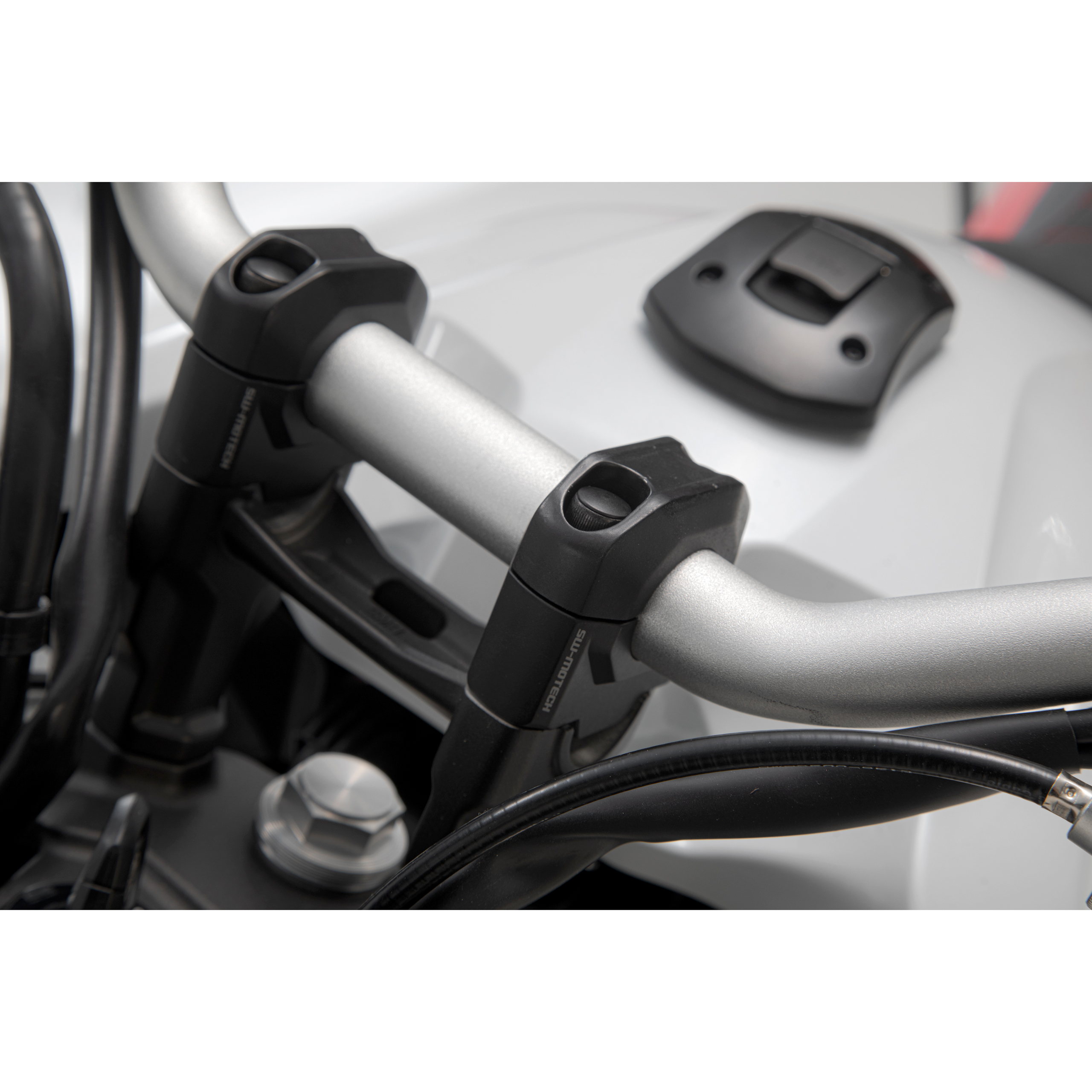 SW-MOTECH Lenkererhöhung AC für 28mm Lenker um 30mm schwarz - Motorradteile & Ersatzteile - Lenker, Griffe & Hebel