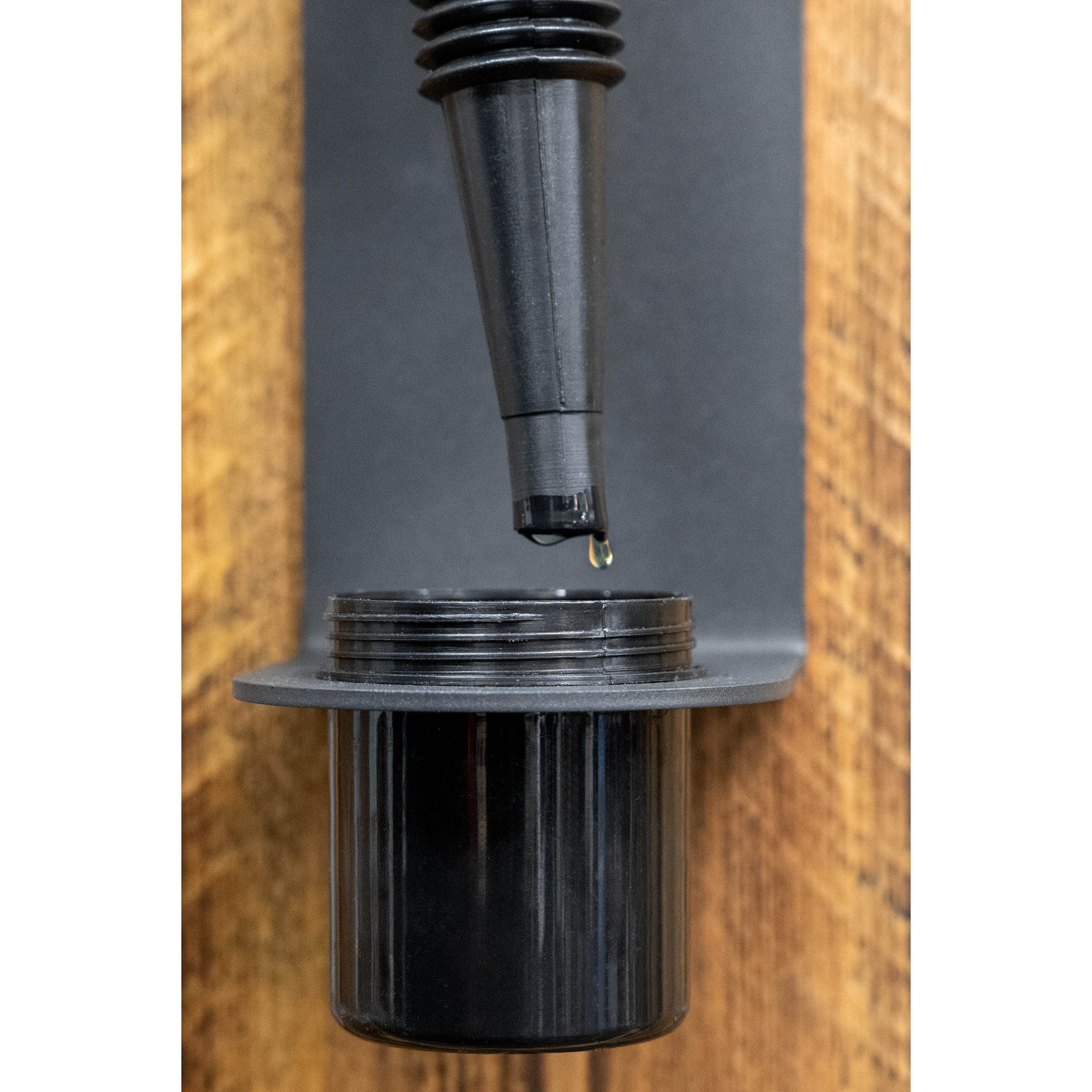 Hi-Q Tools-Einfülltrichter mit Wandhalter und Auffangbehälter-0001219159000000