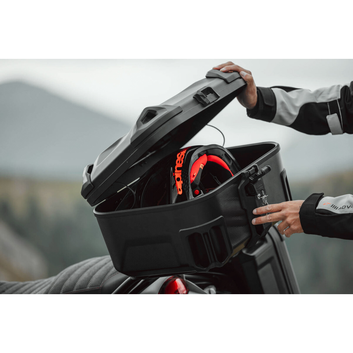 SW-MOTECH-Koffer/Topcase Dusc L 41 Liter-5752301