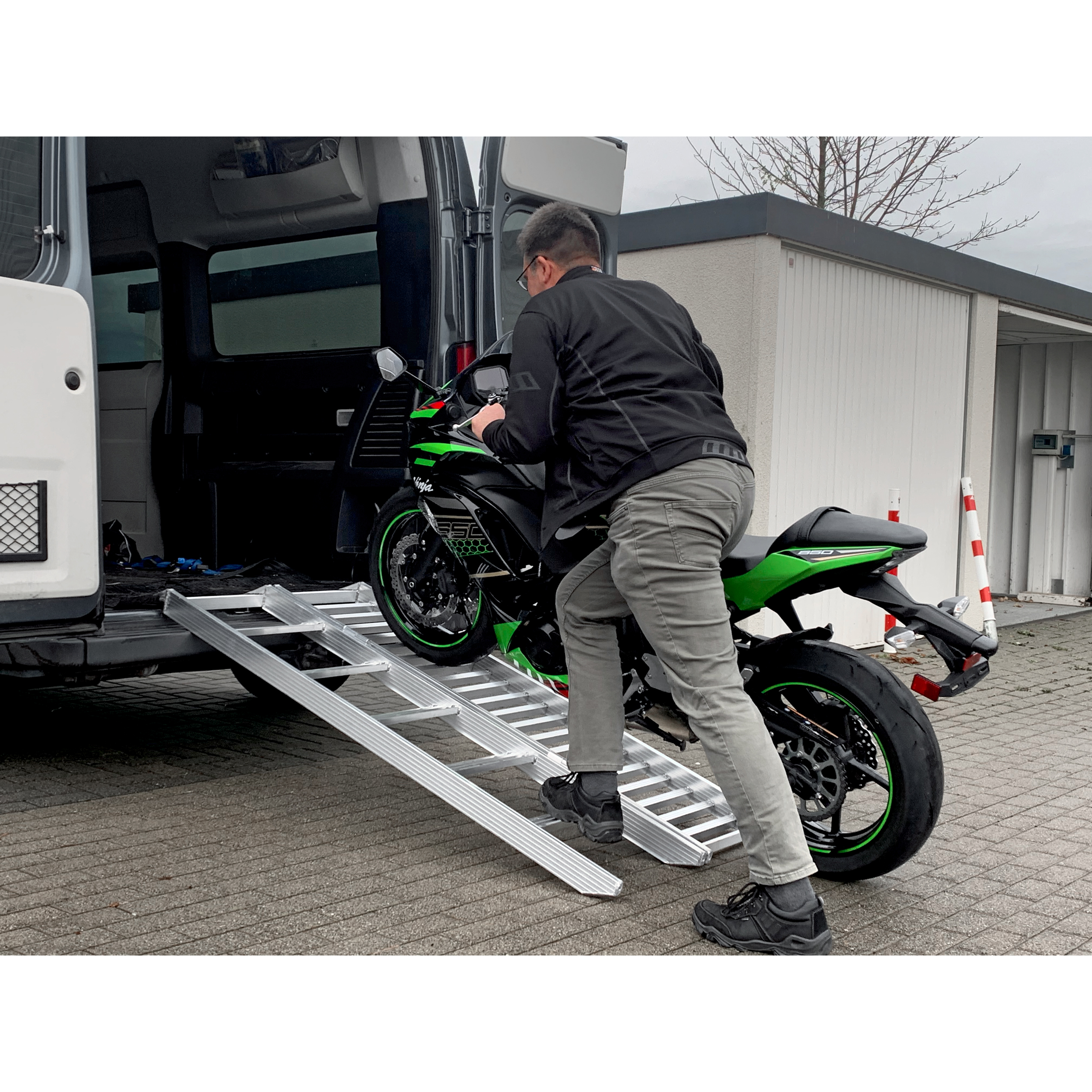 Hi-Q Tools-Auffahrrampe mit Verladetreppe-5740131160001356