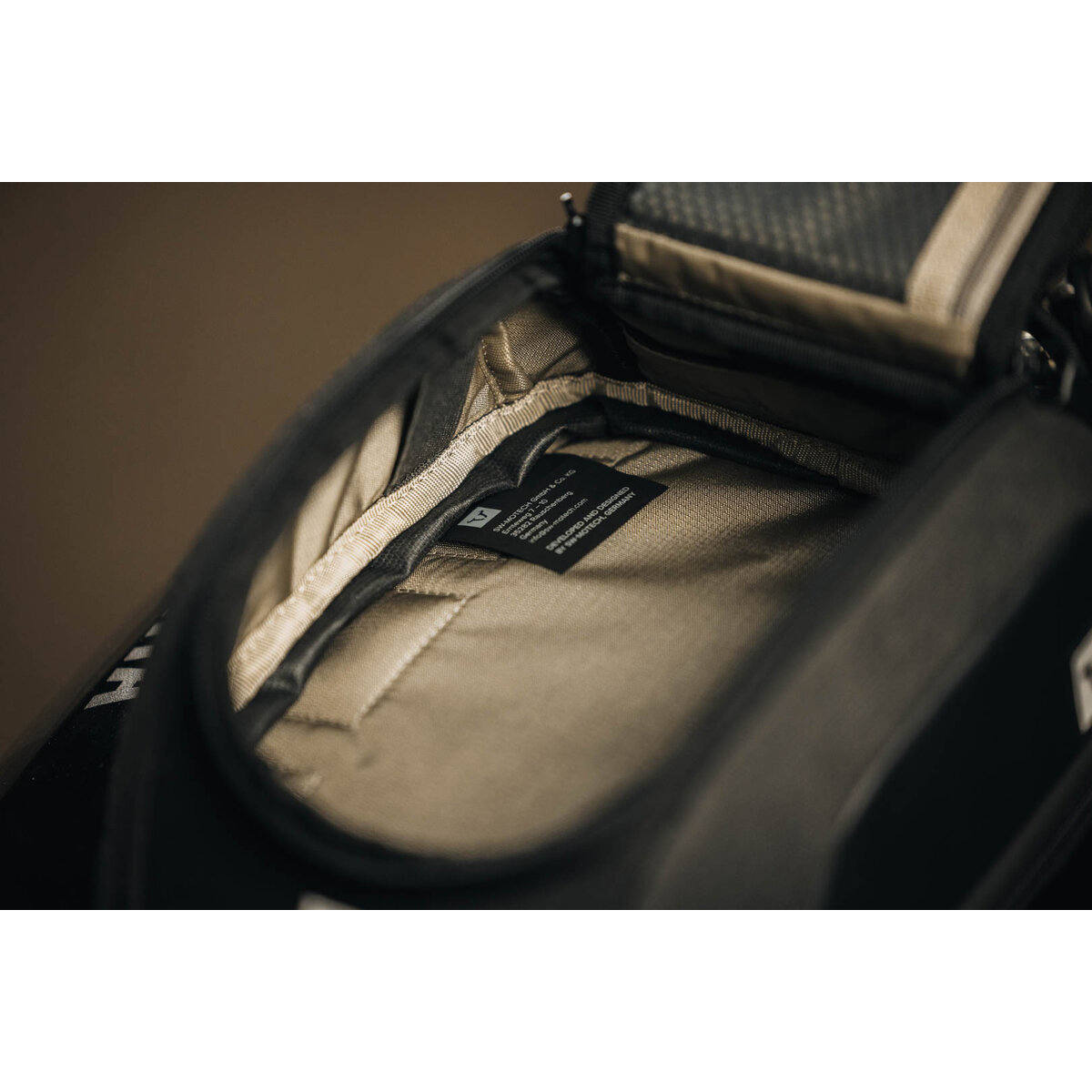 SW-MOTECH-Tankrucksack Magnet Legend Gear LT3 3,5-5,5 Liter-0001043217000000