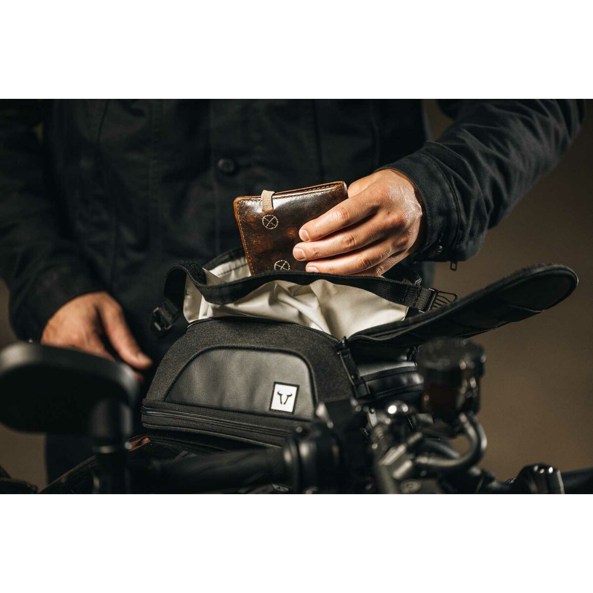 SW-MOTECH-Tankrucksack Magnet Legend Gear LT3 3,5-5,5 Liter-0001043217000000