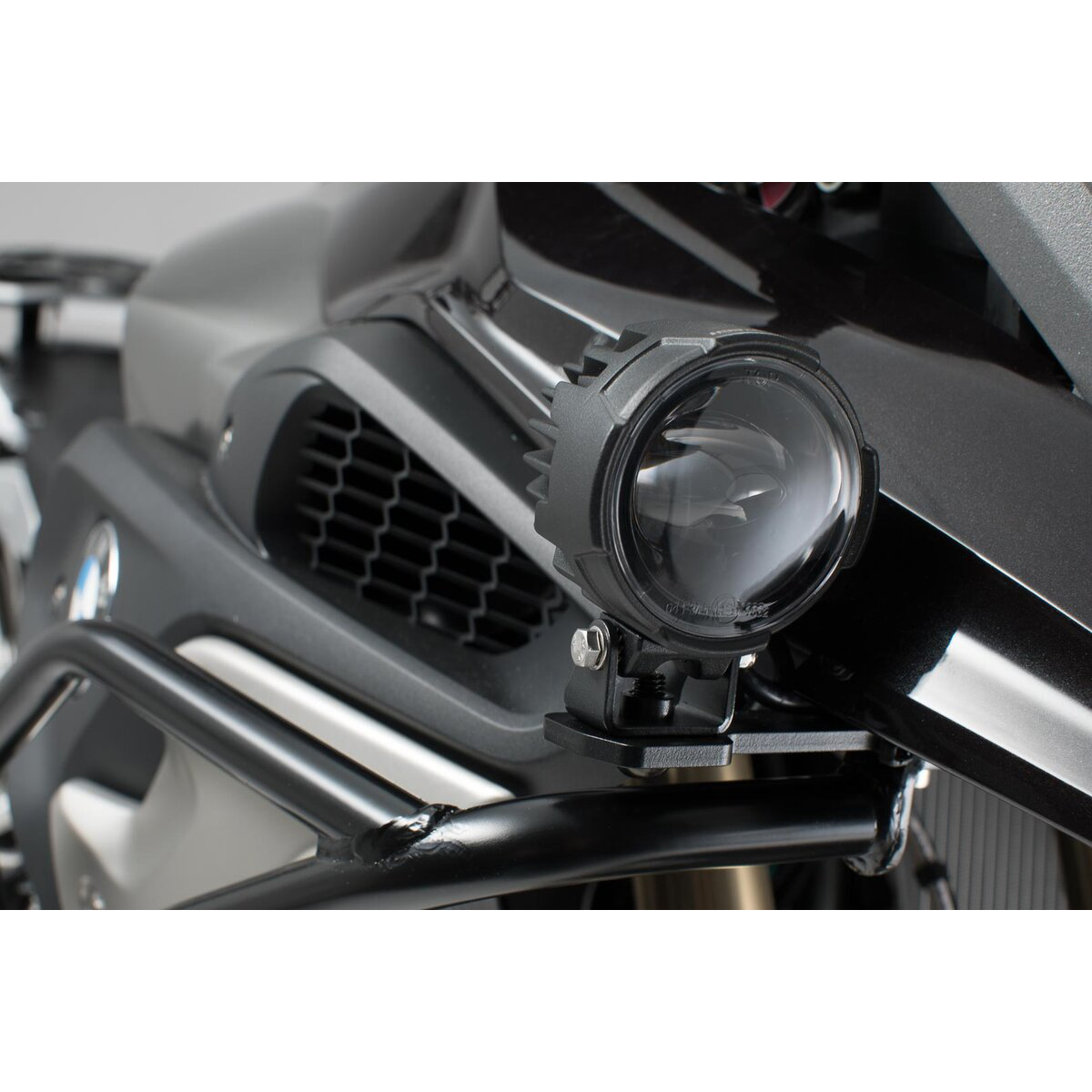 SW-MOTECH Adapter OEM Zusatzscheinwerfer an SW-Motech Halter NSW.07.00 - Motorradteile & Ersatzteile - Beleuchtung
