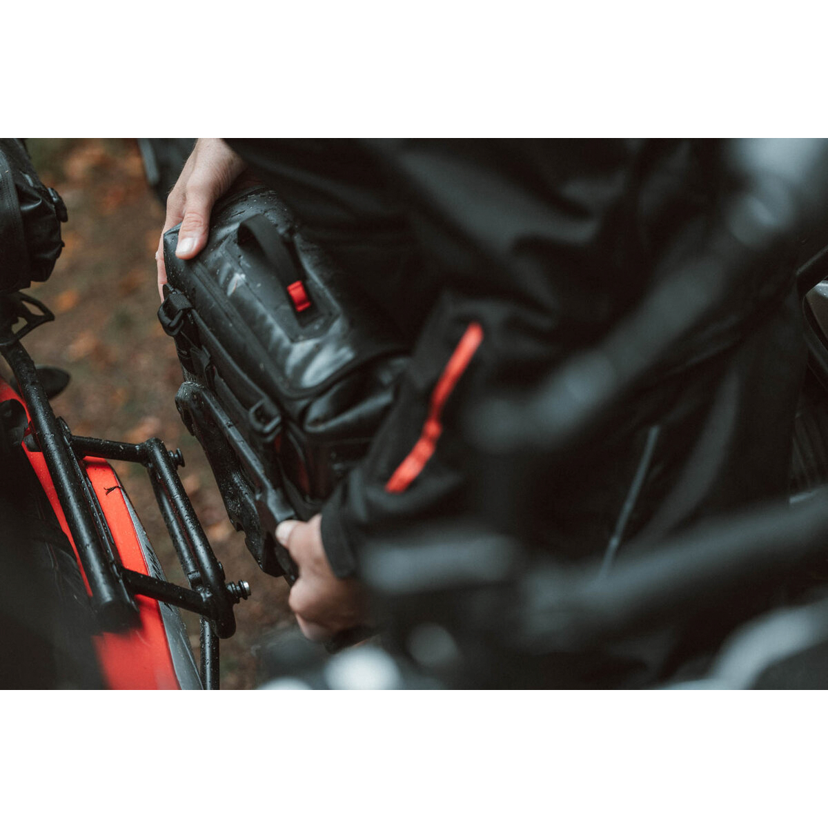 SW-MOTECH-SysBag WP S Satteltasche 12-16 Liter für SLC Träger links-5745331199000200