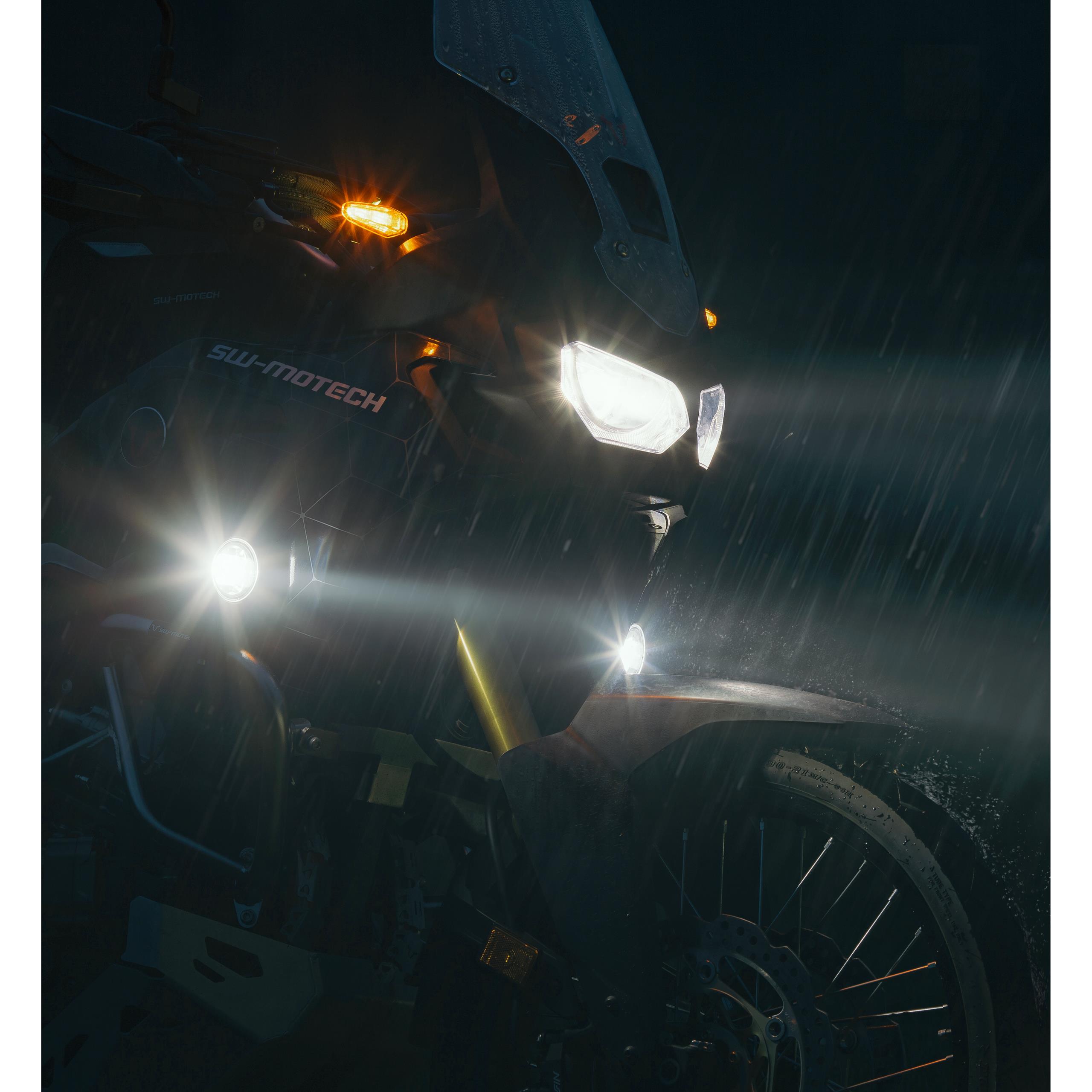 SW-MOTECH-EVO LED-Nebelscheinwerferkit mit Kabelbaum und Schalter-5725661000000140