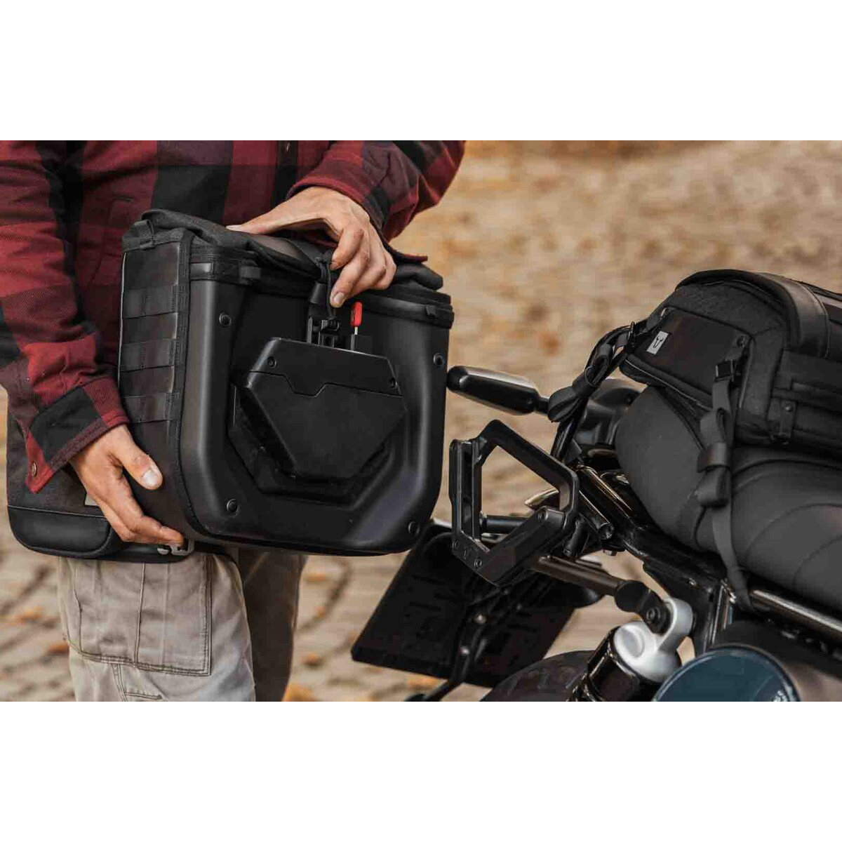 SW-MOTECH-Seitenträger V-LOC rechts für KTM 125/250/390 Adventure/Enduro/SMC-0002221199000005