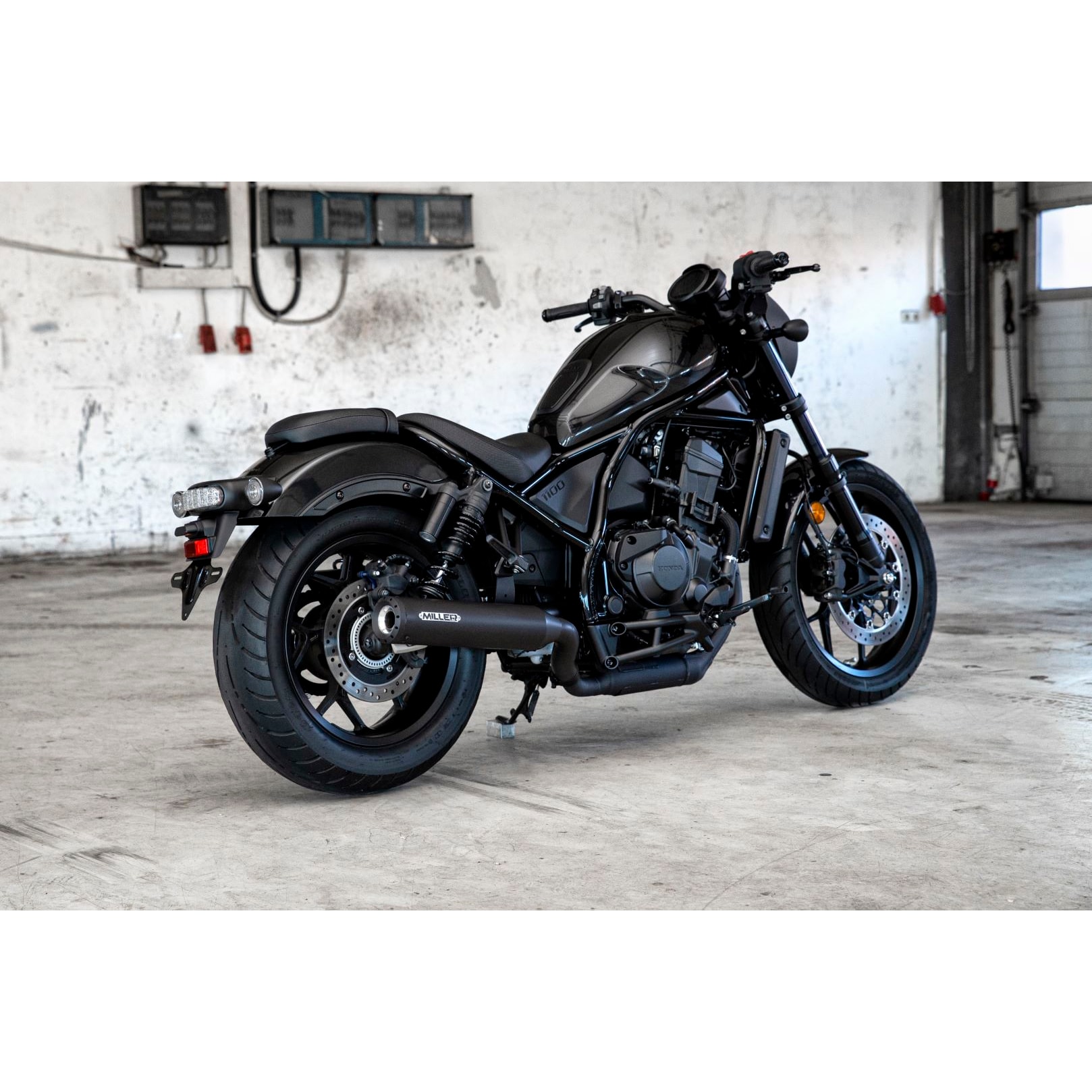 Miller Exhaust Auspuff Standard schwarz für Honda CMX 1100 Rebel 2025-