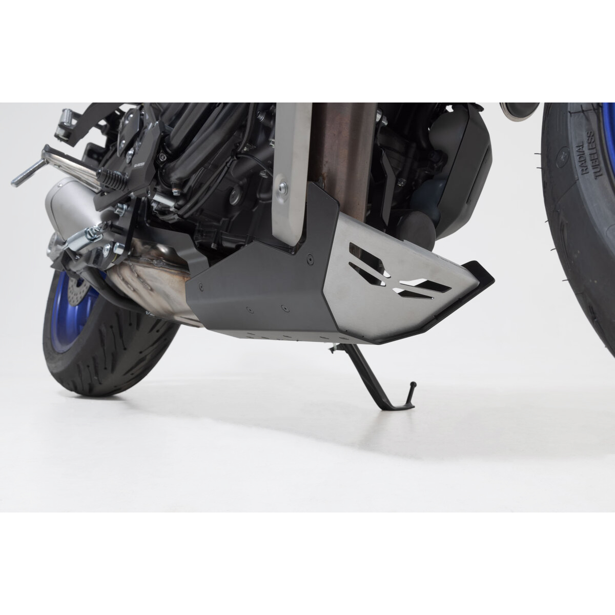 SW-MOTECH-Bugspoiler Alu schwarz für MT-07/Tracer 7/XSR 700/XT-5742601120000001