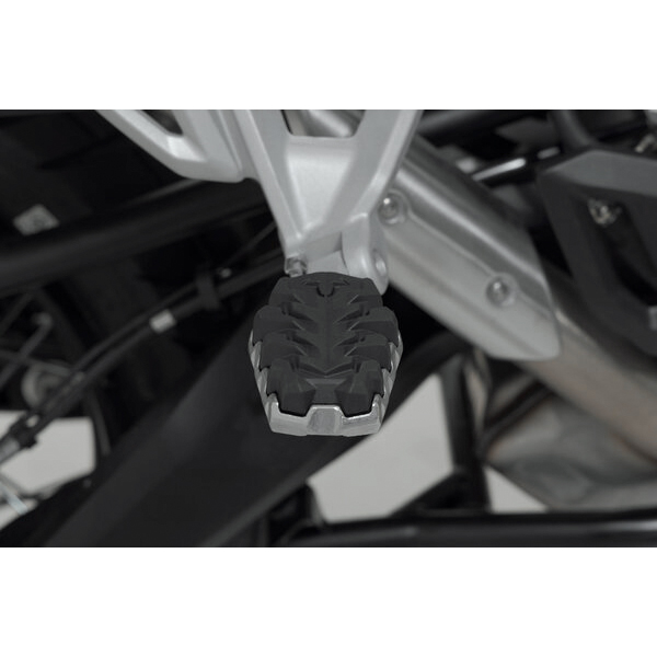 SW-MOTECH ION Enduorfußrastenpaar Sozius silber für Tiger 1200 22- - Motorradteile & Ersatzteile - Fußrasten & Hebel