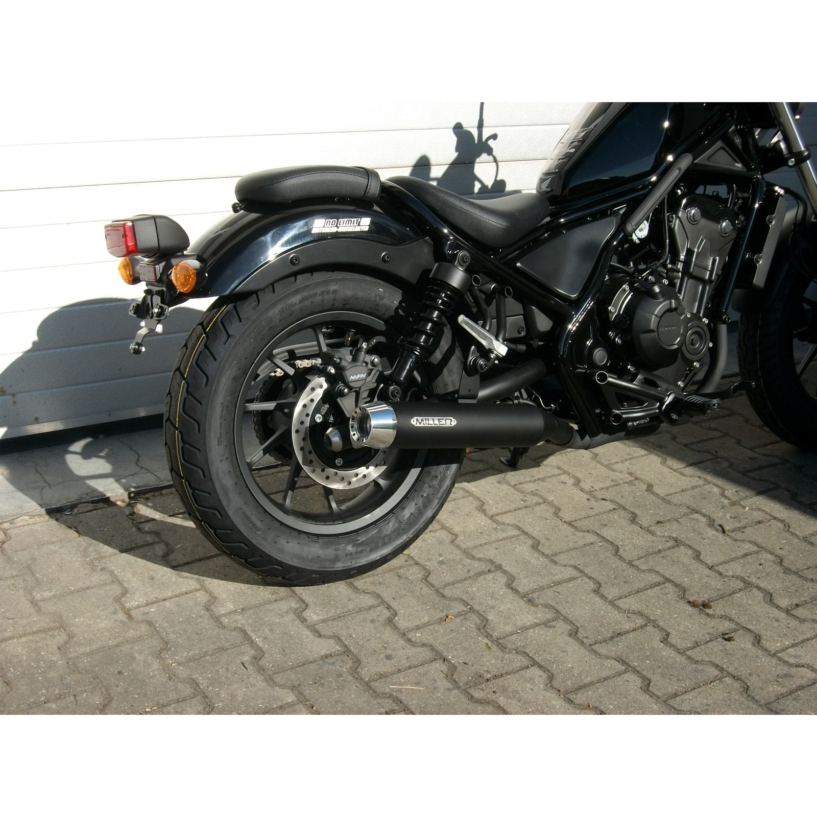 Miller Exhaust Auspuff Tapered schwarz/poliert für CMX 500 Rebel 2017-2020 - Motorradteile & Ersatzteile - Auspuff