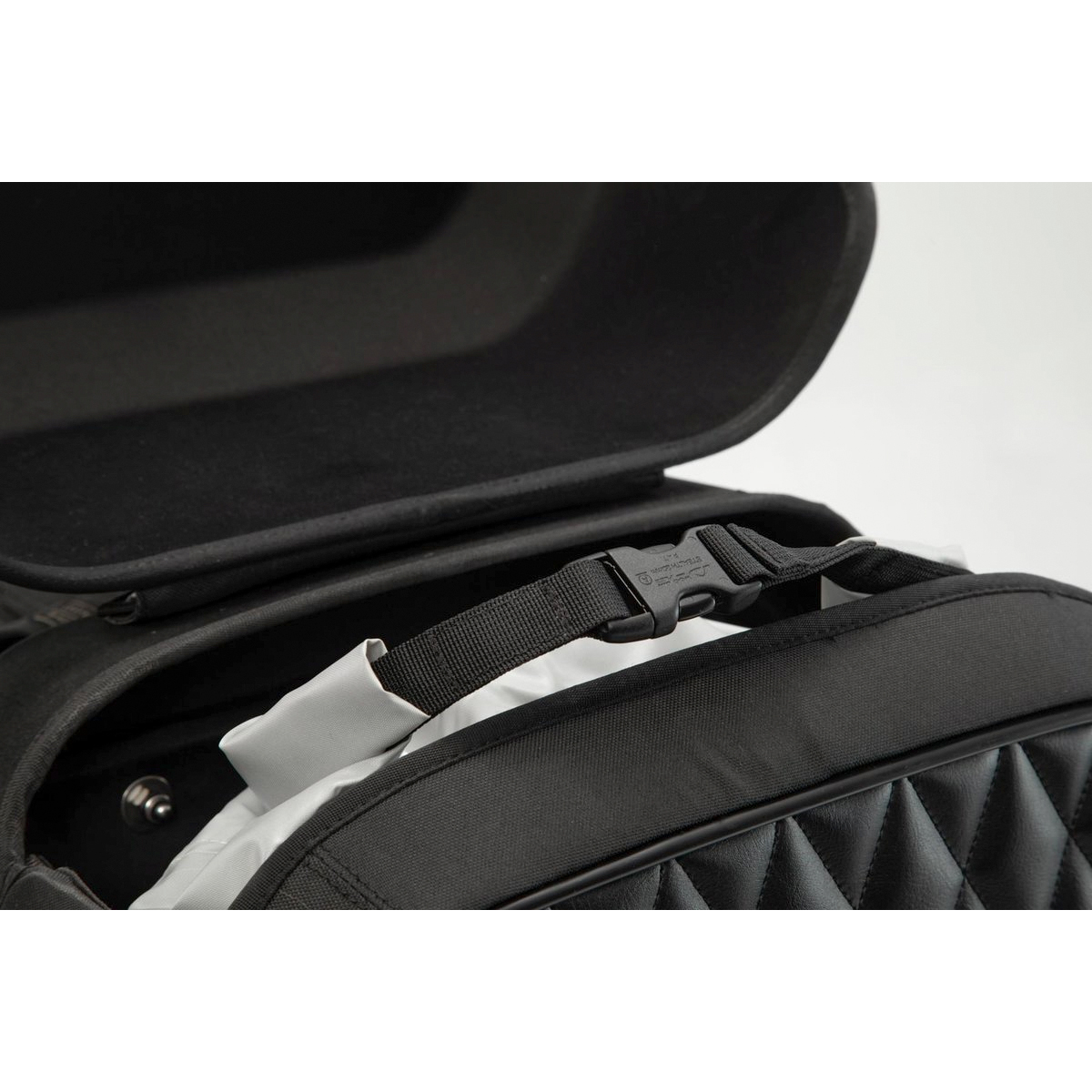 SW-MOTECH-Seitentasche Legend Gear LH für SLH Seitenträger-5733911197999010