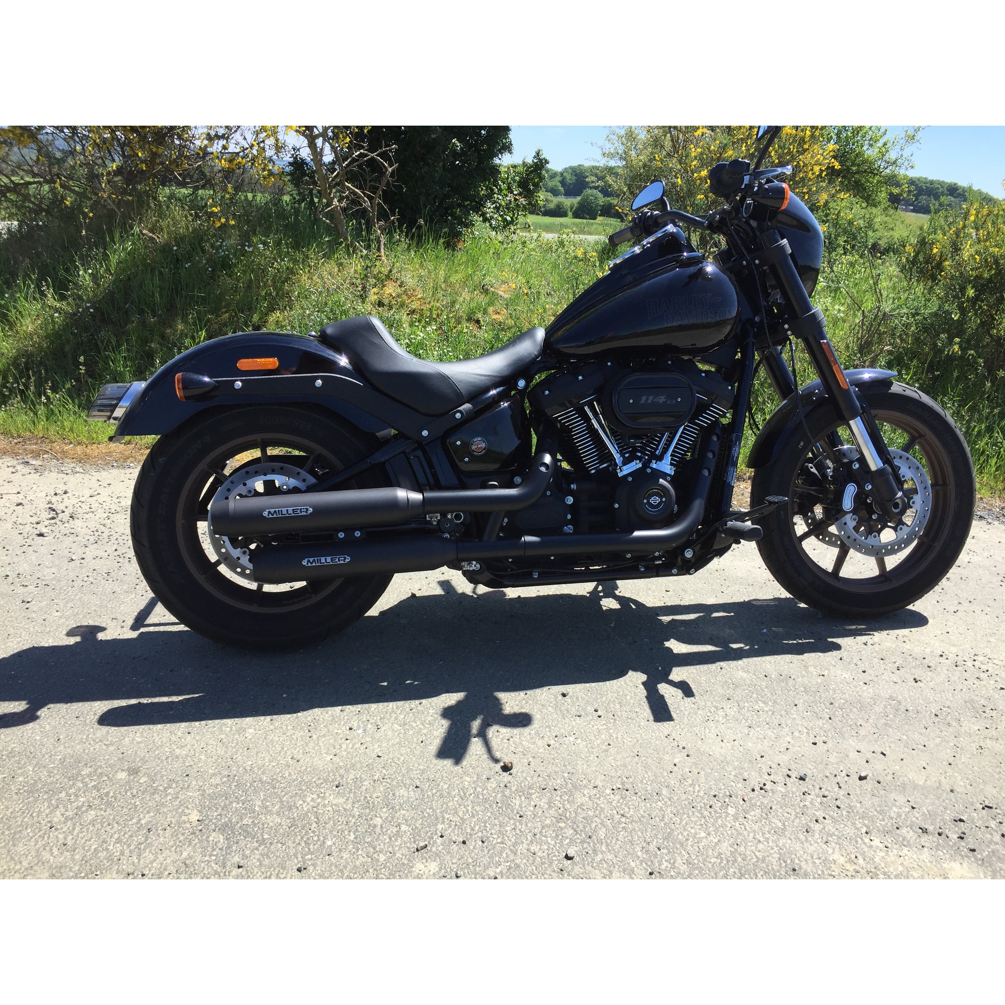 Miller Exhaust Auspuff Paar Tapered schwarz/schwarz für Low Rider S 19-20 - Motorradteile & Ersatzteile - Auspuff