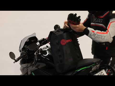 QBag Backpack carbon look waterproof 20 liters 